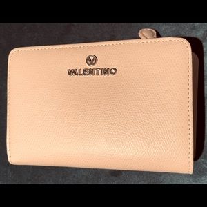 MARIO VALENTINO KELLY PALMETTO LEATHER SNAP WALLET